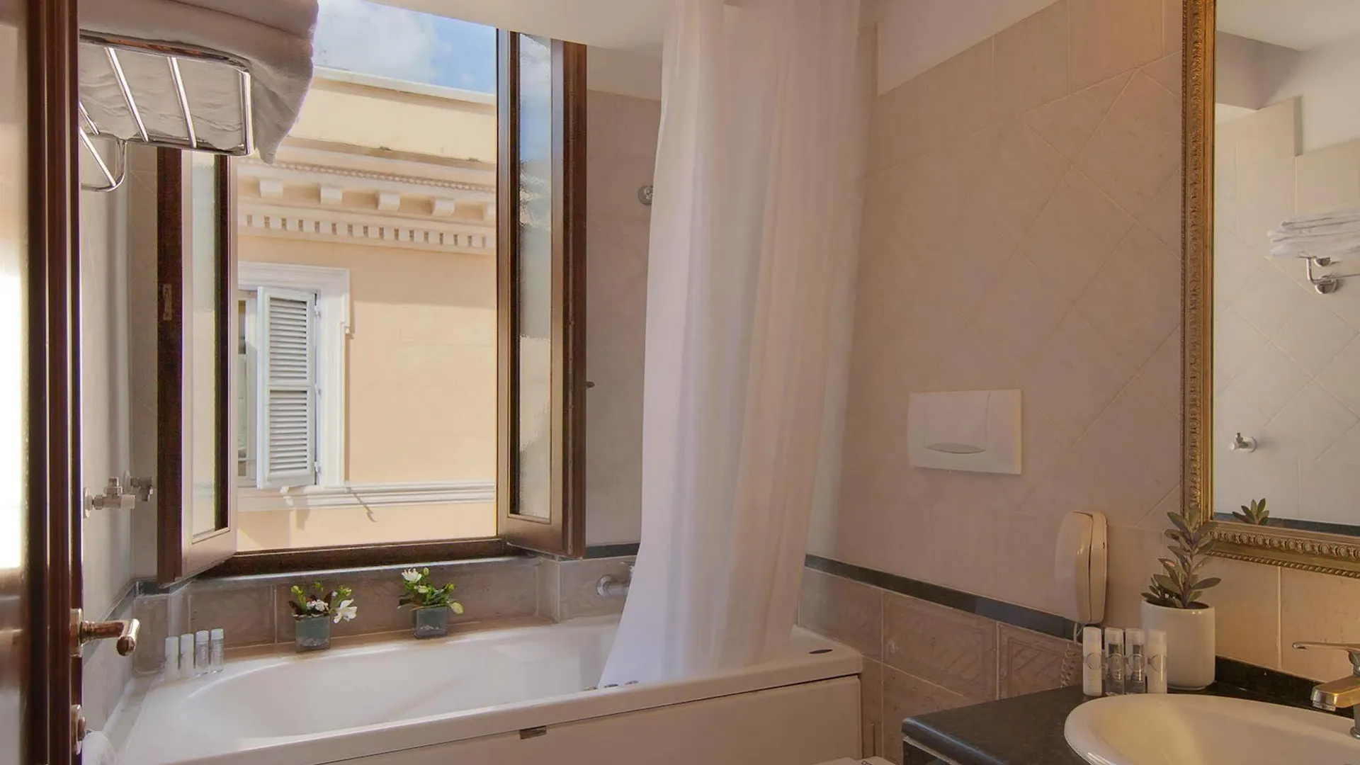 Atlante Garden Hotel Rom 4*,